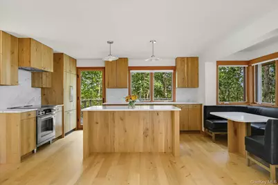 21 Thompson Road, Shelter Island, NY 11964 - Photo 12