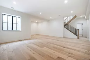 33 Harbor View Dr, East Hampton, NY 11937 - Photo 30