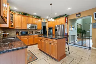 22 Southview Cir, Lake Grove, NY 11755 - Photo 14