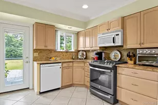 137 Burr Rd, East Northport, NY 11731 - Photo 8