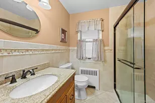 37 Newark St, Lindenhurst, NY 11757 - Photo 20