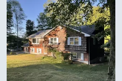 21 Raemont Road, Granite Springs, NY 10527 - Photo 2