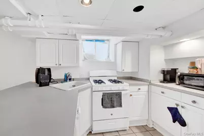 1610 Hering Avenue, Bronx, NY 10461 - Photo 12