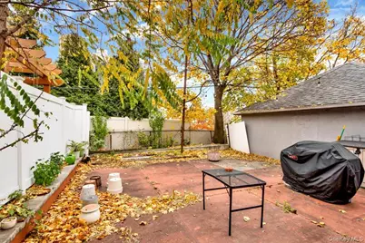 1610 Hering Avenue, Bronx, NY 10461 - Photo 30