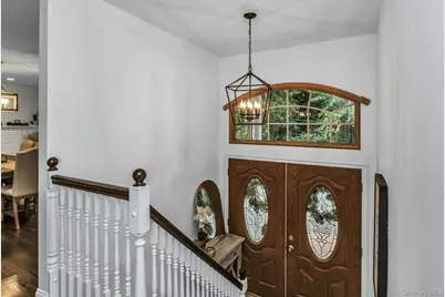 334 Bread and Cheese Hollow Road, Northport, NY 11768 - Photo 4