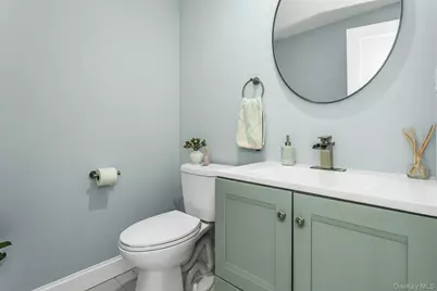 334 Bread and Cheese Hollow Road, Northport, NY 11768 - Photo 18