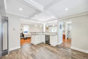 2327 Cleveland St, Bellmore, NY 11710 - Photo 12