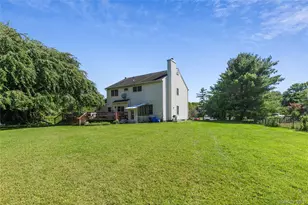 5 Naomi Ct, Melville, NY 11747 - Photo 34