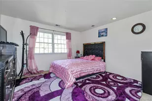 5 Naomi Ct, Melville, NY 11747 - Photo 22