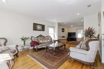 5 Naomi Court, Melville, NY 11747 - Photo 8