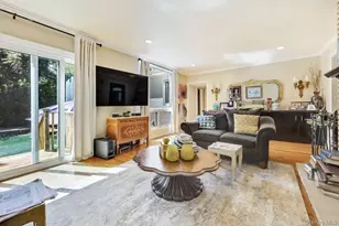 19 Margaret Ave, Lawrence, NY 11559 - Photo 18