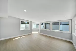 18 Mist Ln, Westbury, NY 11590 - Photo 26