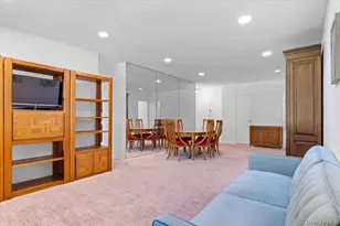 1 Kensington Gate, Great Neck, NY 11023 - Photo 4