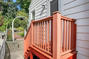 331 Sommerville Pl, Yonkers, NY 10703 - Photo 24