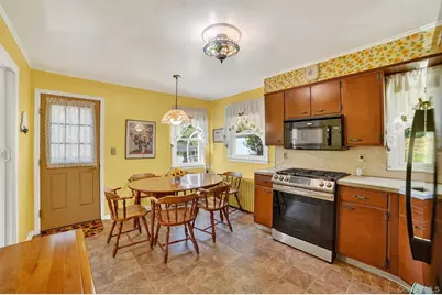 331 Sommerville Place, Yonkers, NY 10703 - Photo 10