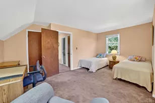 331 Sommerville Pl, Yonkers, NY 10703 - Photo 18