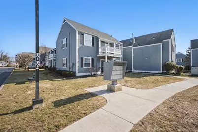 201 Commons Way Unit E, Fishkill, NY 12524 - Photo 2