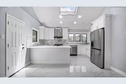 827 Eastfield Road, Westbury, NY 11590 - Photo 6