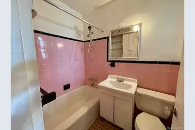 48-21 40 Street #2C, Sunnyside, NY 11104 - Photo 8