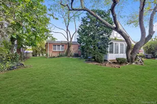 95 Dogwood Ave, Malverne, NY 11565 - Photo 18