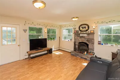 513 Roberts Court, Hurley, NY 12443 - Photo 18