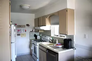 82-10 149th Ave, Howard Beach, NY 11414 - Photo 10