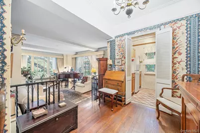 20 Continental Avenue #2R, Forest Hills, NY 11375 - Photo 4