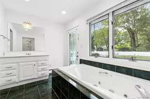 29 Linda Ave, Aquebogue, NY 11931 - Photo 12