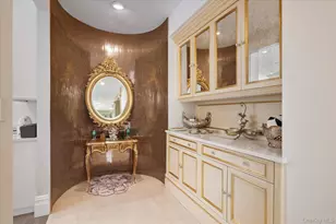 9 Scenic View Ct, Dix Hills, NY 11746 - Photo 16