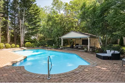 9 Scenic View Court, Dix Hills, NY 11746 - Photo 48