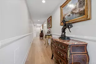 9 Scenic View Ct, Dix Hills, NY 11746 - Photo 26