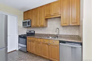 3333 Henry Hudson Pkwy, Bronx, NY 10463 - Photo 10