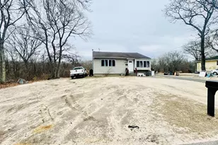 29 Gray Ave, Medford, NY 11763 - Photo 2