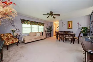 48 Trent Ct, Ridge, NY 11961 - Photo 4