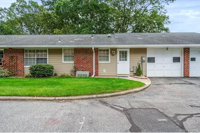 48 Trent Court #B, Ridge, NY 11961 - Photo 1