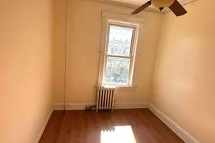 103-39 118th St, Richmond Hill, NY 11419 - Photo 4