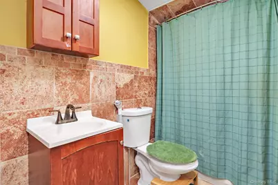 737 Lowell Road, Uniondale, NY 11553 - Photo 10