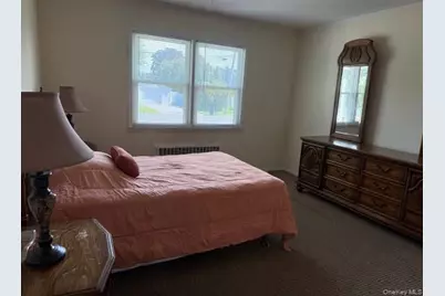 652 Empire Avenue, West Babylon, NY 11704 - Photo 14