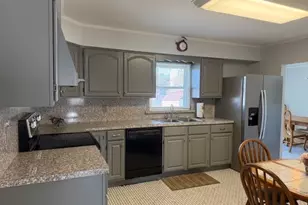 652 Empire Ave, West Babylon, NY 11704 - Photo 4