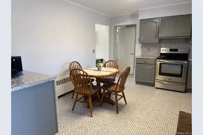 652 Empire Avenue, West Babylon, NY 11704 - Photo 6