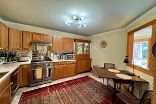 172 Swan Ln, Poughkeepsie, NY 12603 - Photo 8