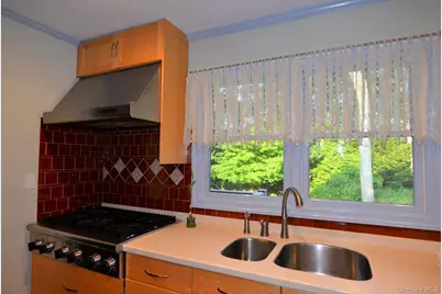 11 West Drive, East Hampton, NY 11937 - Photo 10