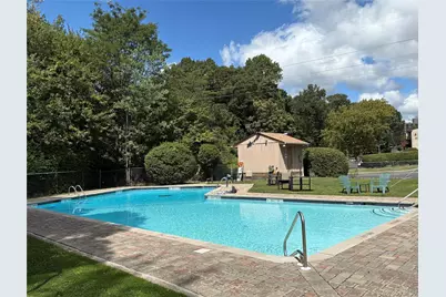 8 Secora Road #J-16, Monsey, NY 10952 - Photo 4