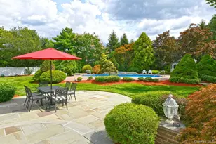 2 Andiron Ct, East Northport, NY 11731 - Photo 32