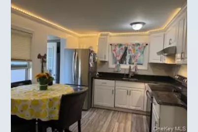 184 Caleb's Path, Brentwood, NY 11717 - Photo 4