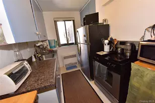 204-15 Foothill Ave, Hollis, NY 11423 - Photo 6