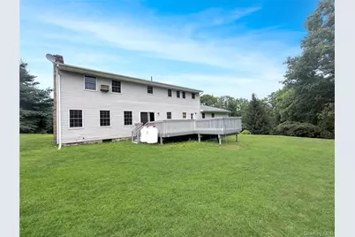 325 Jackson Avenue, New Windsor, NY 12553 - Photo 4