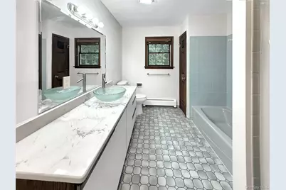 325 Jackson Avenue, New Windsor, NY 12553 - Photo 16