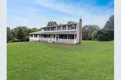 325 Jackson Avenue, New Windsor, NY 12553 - Photo 2