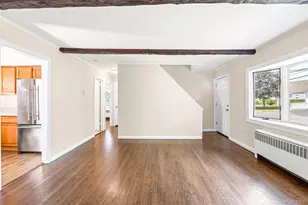 196 S Broome Ave, Lindenhurst, NY 11757 - Photo 8